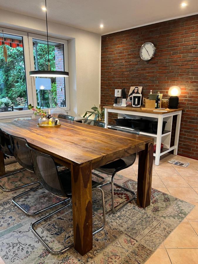 Aussergewoehnliches Haus Mit Sauna, Kamin Und Garten Wilhelmshaven Bagian luar foto