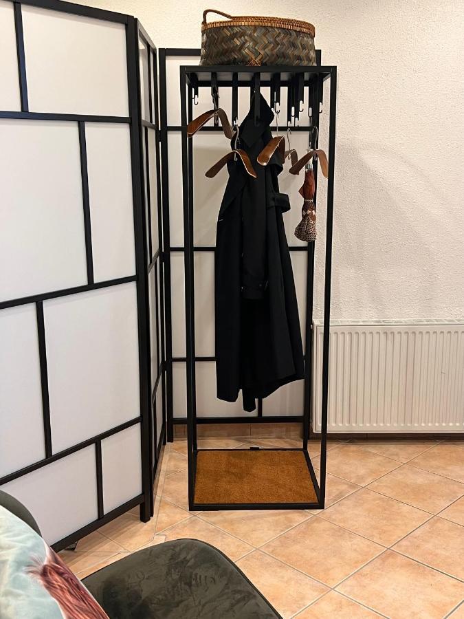 Aussergewoehnliches Haus Mit Sauna, Kamin Und Garten Wilhelmshaven Bagian luar foto