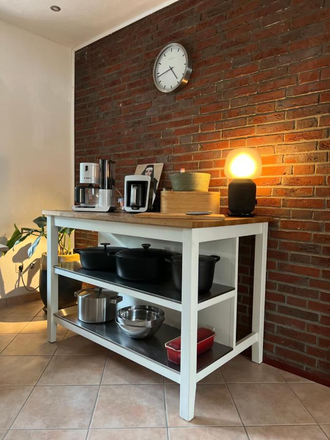 Aussergewoehnliches Haus Mit Sauna, Kamin Und Garten Wilhelmshaven Bagian luar foto